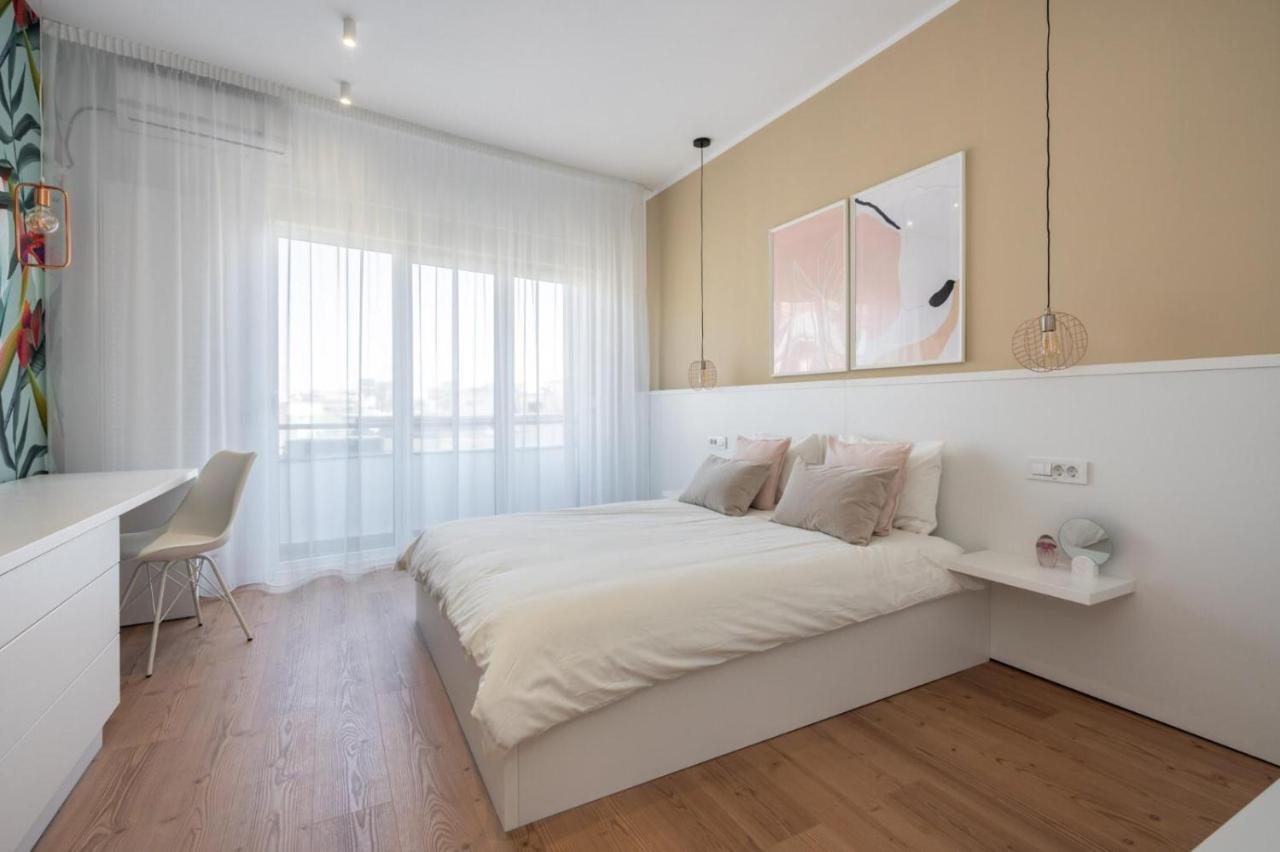 בוקרשט Fabulous Apartament With View In Calea Victoriei מראה חיצוני תמונה