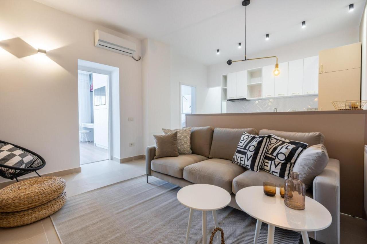 בוקרשט Fabulous Apartament With View In Calea Victoriei מראה חיצוני תמונה