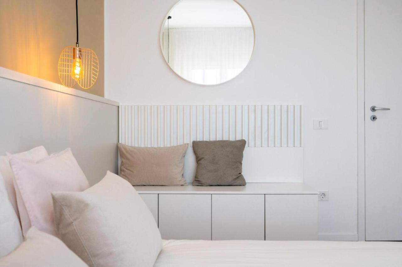 בוקרשט Fabulous Apartament With View In Calea Victoriei מראה חיצוני תמונה